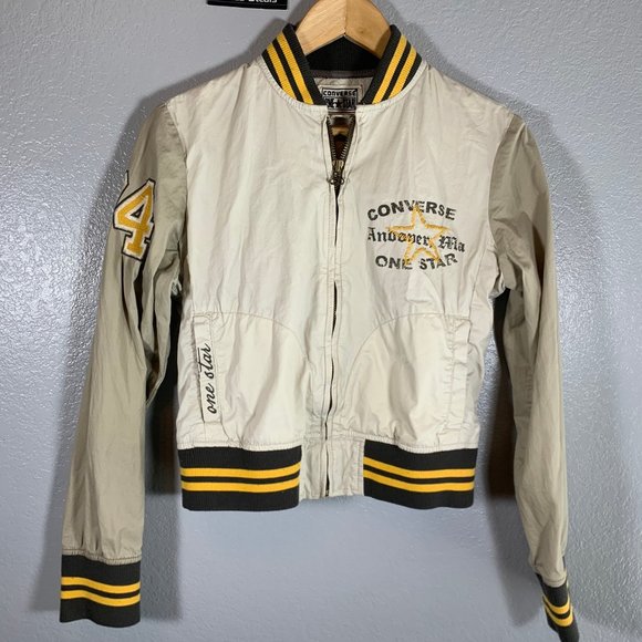 converse puffer jacket in yellow